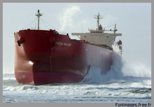 super tanker petrolier supertanker echouage cote bateau remorquage pasha bulker funimages